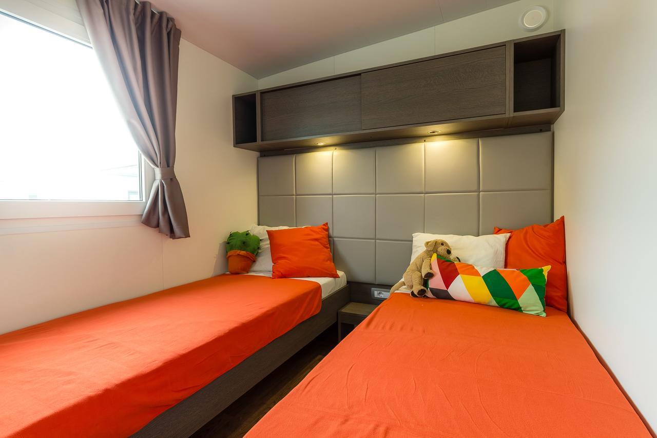 Diana & Josip Mobile Homes Biograd Na Moru Buitenkant foto