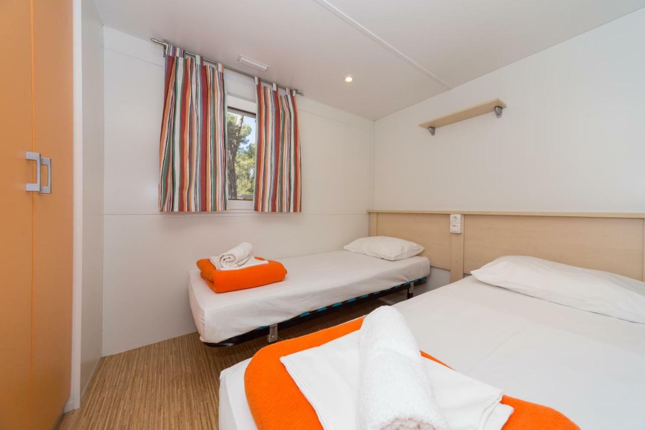 Diana & Josip Mobile Homes Biograd Na Moru Buitenkant foto